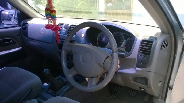 ขาย  DMAX HILANDER 3.0 สภาพสวยบางเดิม หน้าเดิม รถไม่เคยมีอุบัติเหตุ แอร์เย็น ทะเบียนพร้อมครับ