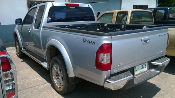 ขาย  DMAX HILANDER 3.0 สภาพสวยบางเดิม หน้าเดิม รถไม่เคยมีอุบัติเหตุ แอร์เย็น ทะเบียนพร้อมครับ