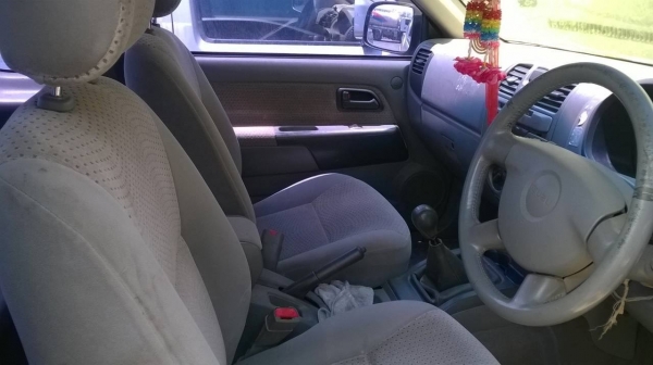 ขาย  DMAX HILANDER 3.0 สภาพสวยบางเดิม หน้าเดิม รถไม่เคยมีอุบัติเหตุ แอร์เย็น ทะเบียนพร้อมครับ