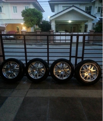 ล้อ VIP ขอบ20 Japan 6รู139 กว้าง9นิ้ว off +20 สภาพดีไม่มีซ่อม ขอบหนาๆใส่กระบะหล่อๆเลยครับ