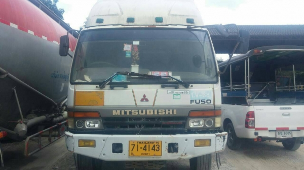 ขายด่วน ยกชุด(มี3คัน)หัวลาก((HINO 2คัน Misu1คัน)) สภาพดีสวยพร้อมใช้งาน เล่มทะเบียนพร้อมโอน ( ราคา1,950,000 รวม3คัน) ต่อรองได้ครับ