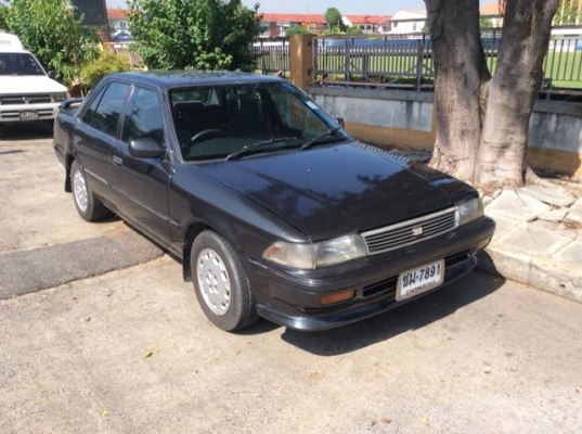 Toyota corona ปี 32