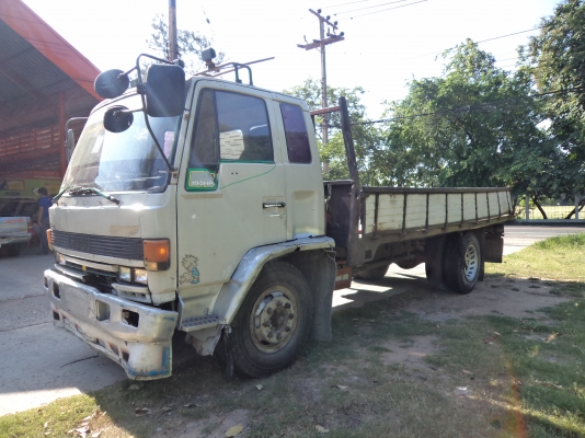 ขายถูกๆ285000บาทรถ6ล้ออีซูซุเครื่อง6BF พวงมาลัยเพาเวอร์ เบรกทิฟฟี เอกสารพร้อมโอนน