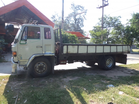 ขายถูกๆ285000บาทรถ6ล้ออีซูซุเครื่อง6BF พวงมาลัยเพาเวอร์ เบรกทิฟฟี เอกสารพร้อมโอนน