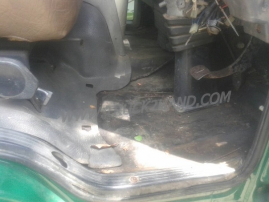 รถบรรทุก 6 ล้อ ISUZU กระบะบรรทุก กระบะยาว 5.30 เมตร รถบรรทุก 6 ล้อ ISUZU กระบะบรรทุก กระบะยาว 5.30 เมตร