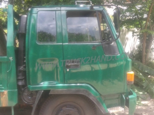 รถบรรทุก 6 ล้อ ISUZU กระบะบรรทุก กระบะยาว 5.30 เมตร รถบรรทุก 6 ล้อ ISUZU กระบะบรรทุก กระบะยาว 5.30 เมตร