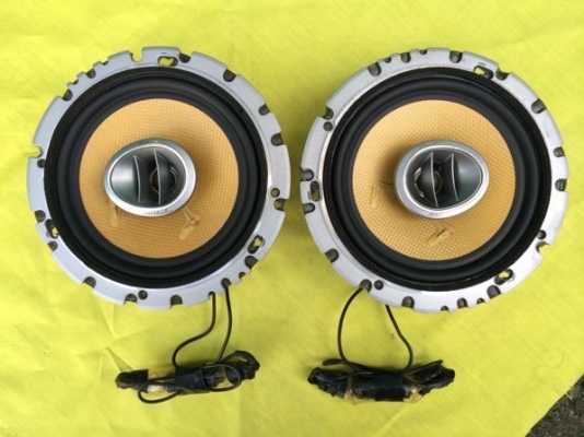 ลำโพง Pioneer Carrozzeria รุ่น TS-J160A ลำโพงแกนร่วม 2 ทาง ขนาด 6" กรวยเคฟล่าห์สีเหลือง