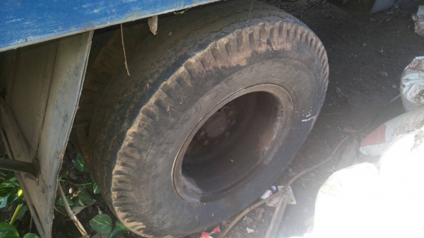 ขายรถบรรทุก 6 ล้อรั้ว TOYOTA BU91 115 แรงม้า กระบะยาว 4.30 เมตร ราคา 130000