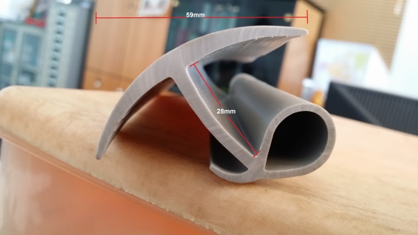 ยางขอบตู้ทึบ ยางขอบตู้แห้ง ยางหลังคารถกระบะ ยางตู้รถบรรทุก ตู้เย็น ตู้อลูมิเนียม ตู้สิบบาน ยางเทา ยางกระดูกงู ยางตัวเจ