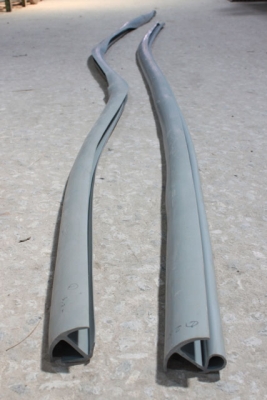 ยางขอบตู้ทึบ ยางขอบตู้แห้ง ยางหลังคารถกระบะ ยางตู้รถบรรทุก ตู้เย็น ตู้อลูมิเนียม ตู้สิบบาน ยางเทา ยางกระดูกงู ยางตัวเจ