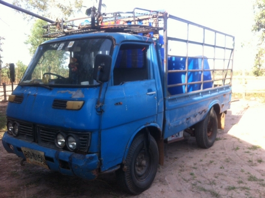 ISUZU 4 ล้อกลางเครื่อง74แรงสภาพเดิมๆ