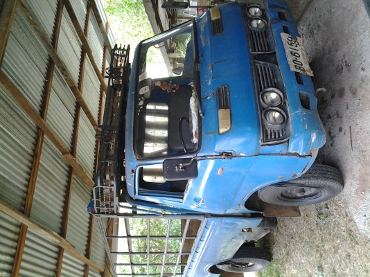 ISUZU 4 ล้อกลางเครื่อง74แรงสภาพเดิมๆ