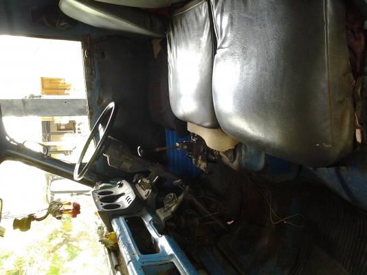 ISUZU 4 ล้อกลางเครื่อง74แรงสภาพเดิมๆ