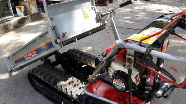 รถบรรทุกการเกษตรและก่อสร้าง