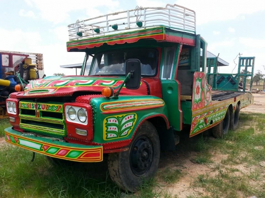 ขายเทรลเลอร์หัวยาว เครื่อง175แรง เครื่องดี แคชซีสวย มีบันไดไฮดรอลิกขึ้นรถเกี่ยว สภาพพร้อมใช้งาน เอกสารพร้อมโอน สนใจโทร 090-8588220คุณนะ 093-3258446คุณบิว ID:narong498 หรือเข้าดูสินค้าอื่นๆได้ที่ www.truck.in.th/498 หรือเพจFacebook ณรงค์ ซื้อขายรถมือสอง (เ