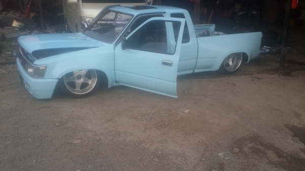 ใครสนใจรถแต่งเครื่องเสียง  ระบบไฮโดลิค ดูประกาศนี้