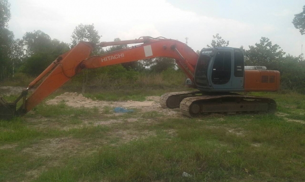 แม็กโครมือสองยีห้อ Hitachi EX200-5 ไฟฟ้าครบ,เอกสารเล่ม,ช่วงล่างเก็บใหม่หมด