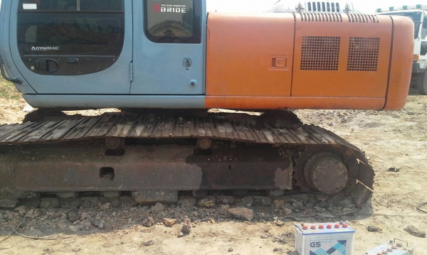 แม็กโครมือสองยีห้อ Hitachi EX200-5 ไฟฟ้าครบ,เอกสารเล่ม,ช่วงล่างเก็บใหม่หมด