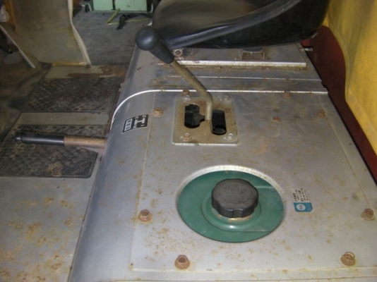 ขายรถบรรทุกเล็ก เหมาะสำหรับขนย้ายของตามความต้องการใช้ในรีสอร์ทหรืไร่สวนใช้ได้ทั้งกลางวันและกลางคืน ระบบไฟเหมือนรถยนต์ 53090บ(มีวิดีโอใช้งาน)