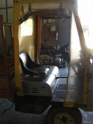 ขายรถบรรทุกเล็ก เหมาะสำหรับขนย้ายของตามความต้องการใช้ในรีสอร์ทหรืไร่สวนใช้ได้ทั้งกลางวันและกลางคืน ระบบไฟเหมือนรถยนต์ 53090บ(มีวิดีโอใช้งาน)