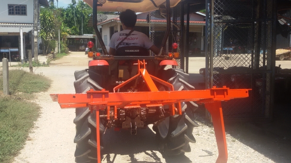 ขายรถยันม้าร์ 35 แรง ติดไบมีด พร้อมตะกราวหลัง พร้อมใช้งาน  ราคา 185000 บาท สอบถาม ได้ที่เบอร์ 0813655997 อำพร พาเจริญรถอยู่ บ้านท่าค้อ ต วังบัว อคลองขลุง จ กำแพงเพชร