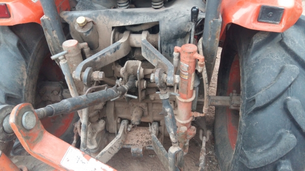 คูโบต้า KRT140 ไม่มีเครื่อง มาพร้อมอุปกรณ์สองชิ้น โทร 081 074 5778 ลุงโหนกรับสาย