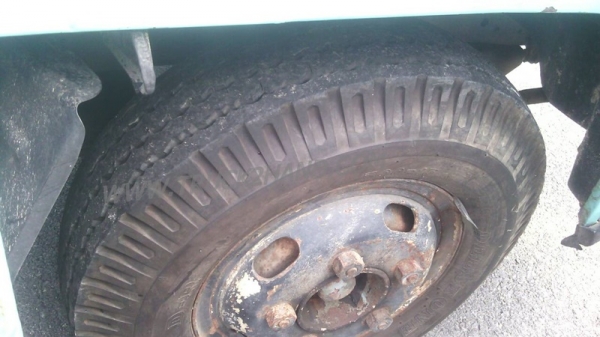 ISUZU 85แรงม้า ปีจดทะเบียน 2523 กระบะคาร์โก้ ยาว4 เมตร กว้าง1.90 เมตร