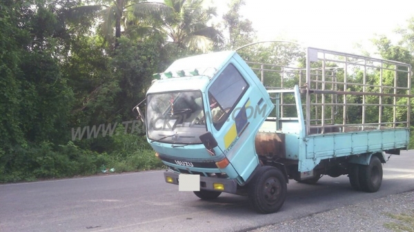 ISUZU 85แรงม้า ปีจดทะเบียน 2523 กระบะคาร์โก้ ยาว4 เมตร กว้าง1.90 เมตร