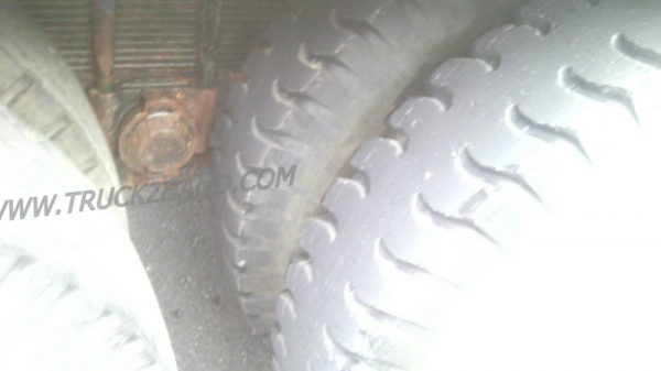 อิซุซุ10ล้อท้ายลาด ติดเครน2900ตัน เพลาเดียว เครื่อง160HP6BF1 เเซชซีสวย หัวเก๋งมีผุที่พื้น พวงมาลัยพาวเวอร์