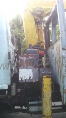 อิซุซุ10ล้อท้ายลาด ติดเครน2900ตัน เพลาเดียว เครื่อง160HP6BF1 เเซชซีสวย หัวเก๋งมีผุที่พื้น พวงมาลัยพาวเวอร์