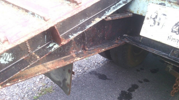 อิซุซุ10ล้อท้ายลาด ติดเครน2900ตัน เพลาเดียว เครื่อง160HP6BF1 เเซชซีสวย หัวเก๋งมีผุที่พื้น พวงมาลัยพาวเวอร์