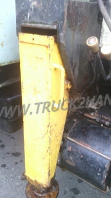 อิซุซุ10ล้อท้ายลาด ติดเครน2900ตัน เพลาเดียว เครื่อง160HP6BF1 เเซชซีสวย หัวเก๋งมีผุที่พื้น พวงมาลัยพาวเวอร์