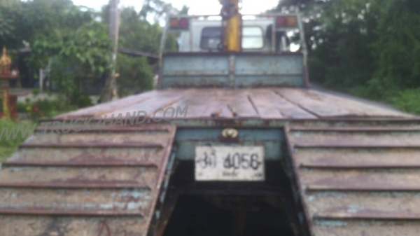 อิซุซุ10ล้อท้ายลาด ติดเครน2900ตัน เพลาเดียว เครื่อง160HP6BF1 เเซชซีสวย หัวเก๋งมีผุที่พื้น พวงมาลัยพาวเวอร์