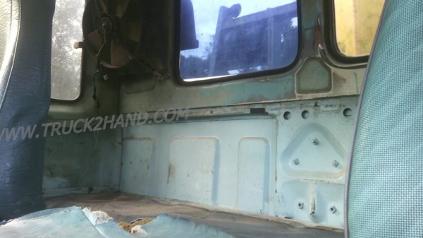 อิซุซุ10ล้อท้ายลาด ติดเครน2900ตัน เพลาเดียว เครื่อง160HP6BF1 เเซชซีสวย หัวเก๋งมีผุที่พื้น พวงมาลัยพาวเวอร์