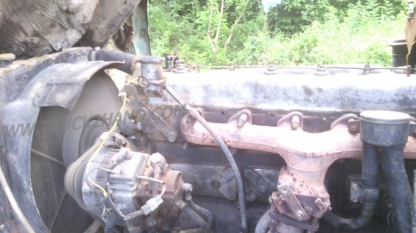 อิซุซุ10ล้อท้ายลาด ติดเครน2900ตัน เพลาเดียว เครื่อง160HP6BF1 เเซชซีสวย หัวเก๋งมีผุที่พื้น พวงมาลัยพาวเวอร์