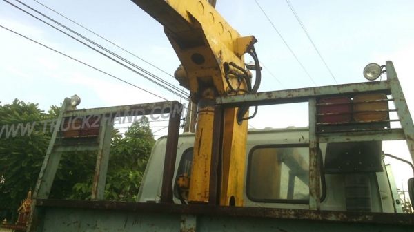 อิซุซุ10ล้อท้ายลาด ติดเครน2900ตัน เพลาเดียว เครื่อง160HP6BF1 เเซชซีสวย หัวเก๋งมีผุที่พื้น พวงมาลัยพาวเวอร์