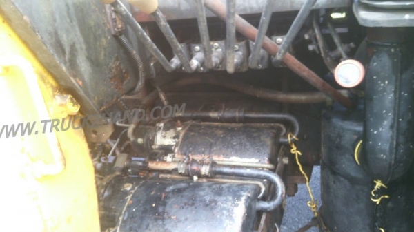 อิซุซุ10ล้อท้ายลาด ติดเครน2900ตัน เพลาเดียว เครื่อง160HP6BF1 เเซชซีสวย หัวเก๋งมีผุที่พื้น พวงมาลัยพาวเวอร์