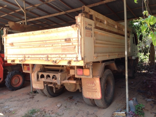 ขายรถบรรทุก 6 ล้อดัมพ์ใหญ่ NISSAN UD 160 แรงม้าปี 2545 ราคา  650000