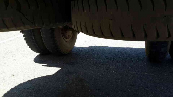 ขายลูกพ่วง2เพลา ดั้มได้ กว้าง2.5 เมตร ยาว6เมตร สูง 1เมตร