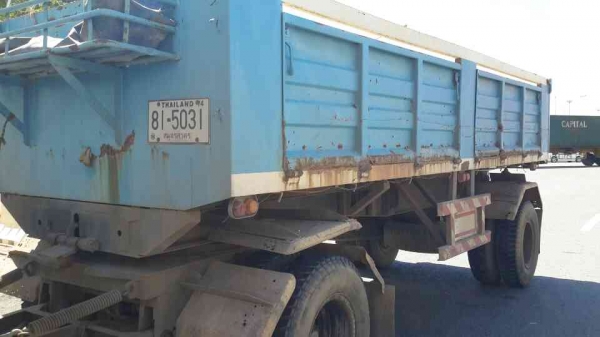 ขายลูกพ่วง2เพลา ดั้มได้ กว้าง2.5 เมตร ยาว6เมตร สูง 1เมตร