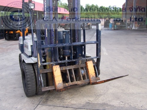 ขาย รถโฟล์คลิฟท์ KOMATSU รุ่น FD30-11