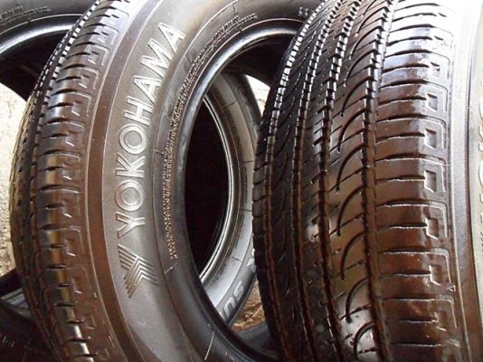 ยางขอบ17 โยโกฮาม่า 225-65-R17ลงพื้นปี13(4เส้น3,900บ)ดอกหนามาก90\%