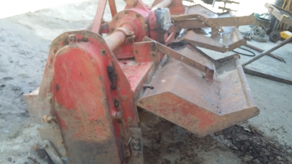 จัดส่งคุณปรีชา.มุกดาหารครับขายตัวปั่นรถไถใหญ่โฮเวริ์ด 2.10 ม. พร้อมยอยปั่น.ใช้ได้ดีทุกอย่าง