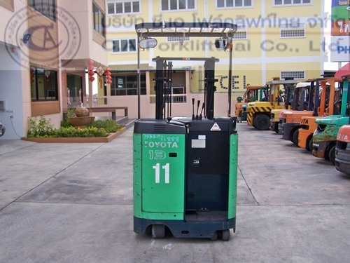 ขาย รถโฟล์คลิฟท์ไฟฟ้า TOYOTA รุ่น 7FBR13