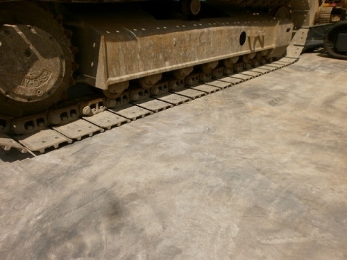 ขายรถนอก Komatsu PC130-6 ขาย 1,295,000 บาท รถเก่านอกจากศูนย์ Komatsu ญี่ปุ่น ชั่วโมงน้อย ใบแทรค 50 มีลายหัวเจาะ ชั่วงล่างสวย พร้อมใช้