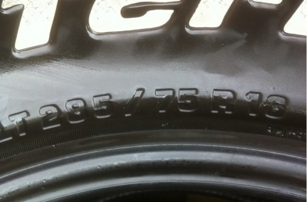 ยาง BF goodrich 285/75/16 ปี11 ลงพื้นปี13 ดอกติดหนวด