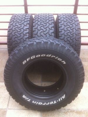 ยาง BF goodrich 285/75/16 ปี11 ลงพื้นปี13 ดอกติดหนวด