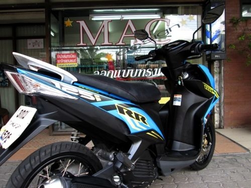 MIO 125 i RR สีฟ้าดำ รุ่นใหม่ ลายใหม่ล่าสุด รถเดือน ตุลาคม ปี 57 ไมล์ 2 พันโล ฟรีโอน แถม 4 รายการ 31900