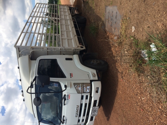 ขายดาว 190แรงปี 56 รถห้างแทัๆๆ จดปี 56 วิ่ง 11000