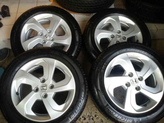 ล้อ HONDA ขอบ 15 ชุดล่ะ 7,500